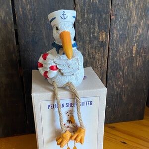 NIB Cracker Barrel Pelican Shelf Sitter